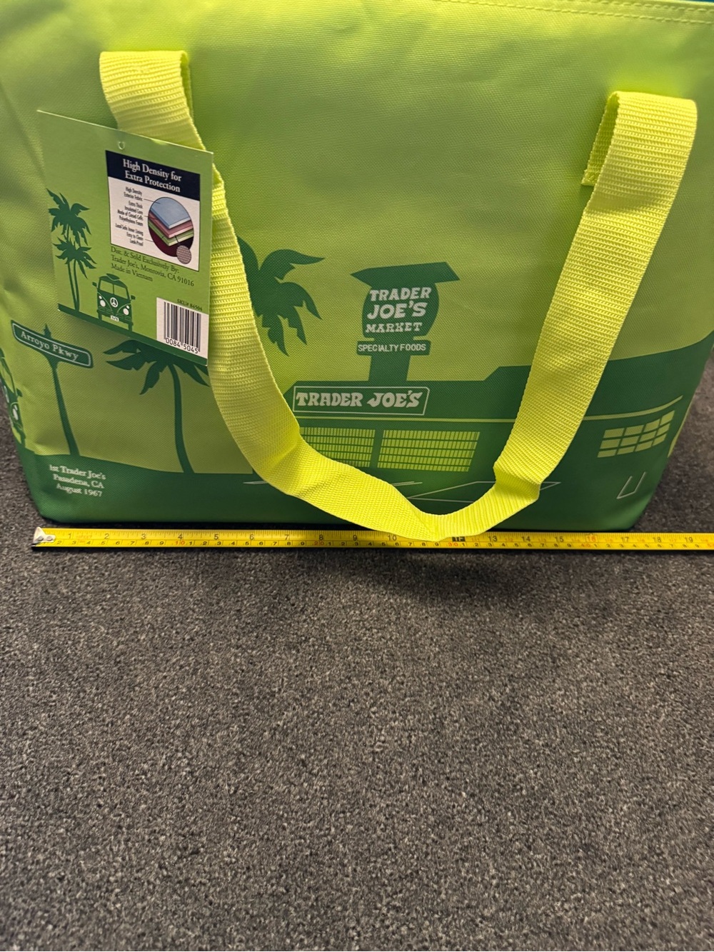 NWT Trader Joe's Lime Green Insulated Bag Large 8 Gallon Reusable Cooler Tote - Picture 3 of 10